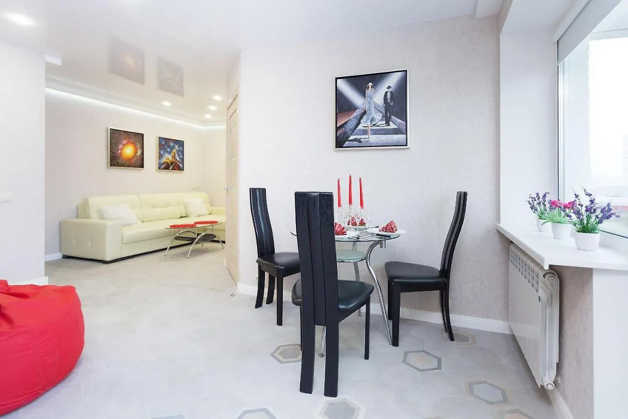 Vip Apartments 24/7 Minsk 0*,